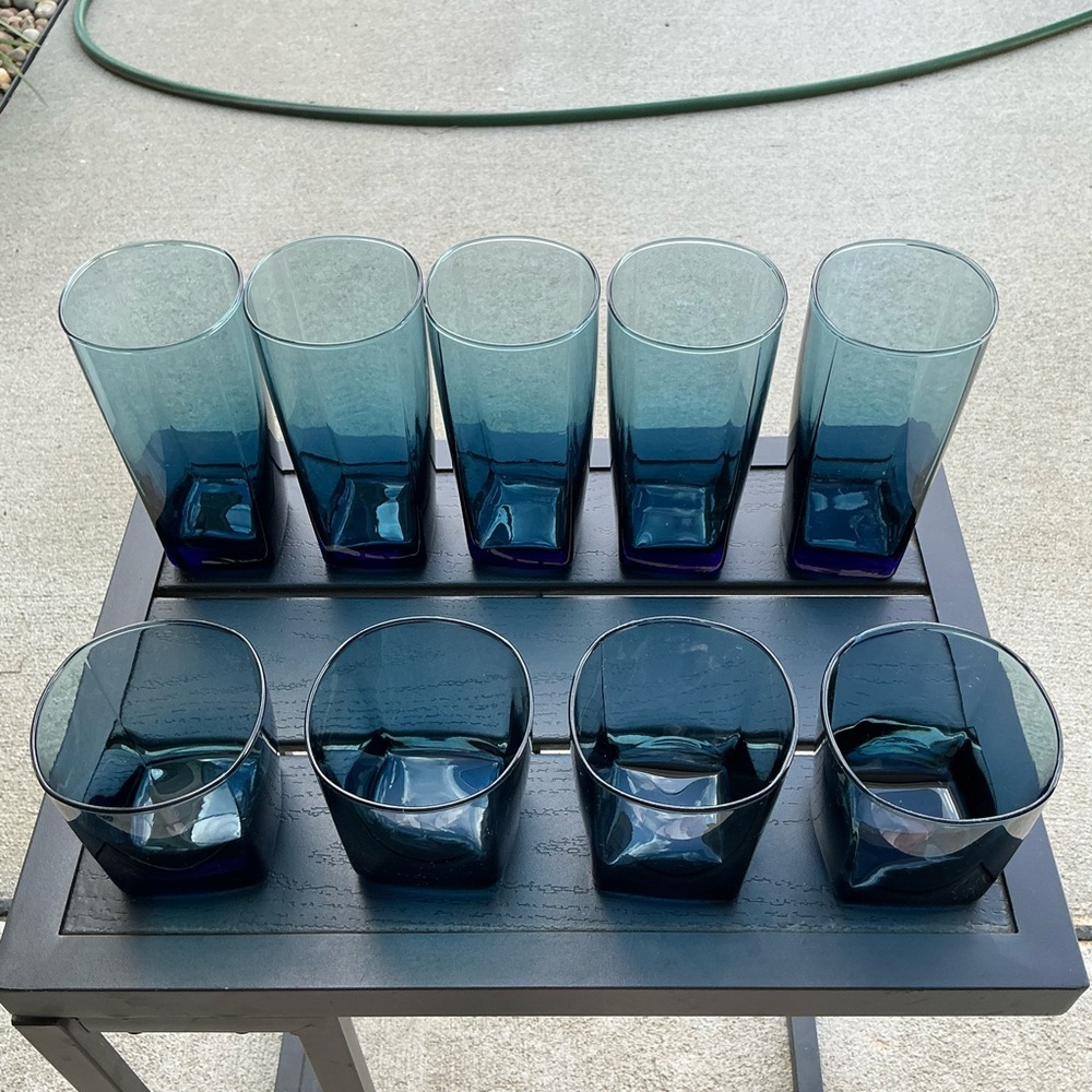 Blue Glass Tumbler Set